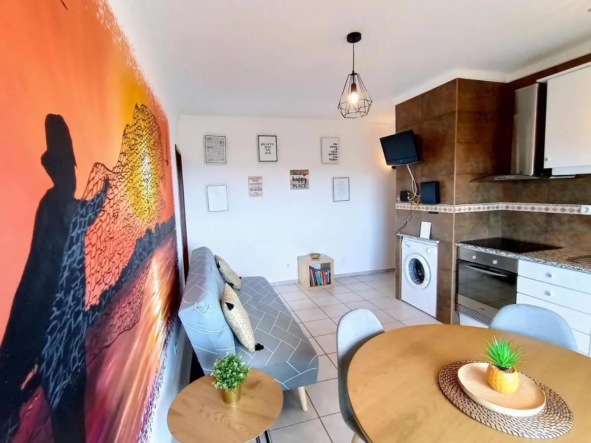 Couple Friendly Ocean View Apart @Catchofthedaypt بورتيماو